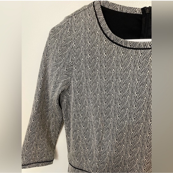 Banana Republic Fit & Flare 3/4 Sleeve Midi Skater Skirt Dress Herringbone sz 2 - Picture 2 of 2